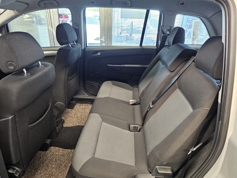 Opel Zafira  bei Hoffmann Automobile in Wolfsburg kaufen und sofort mitnehmen - Bild 7