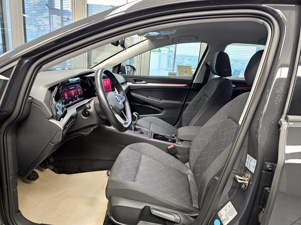 VW Golf  bei Hoffmann Automobile in Wolfsburg kaufen und sofort mitnehmen - Bild 18