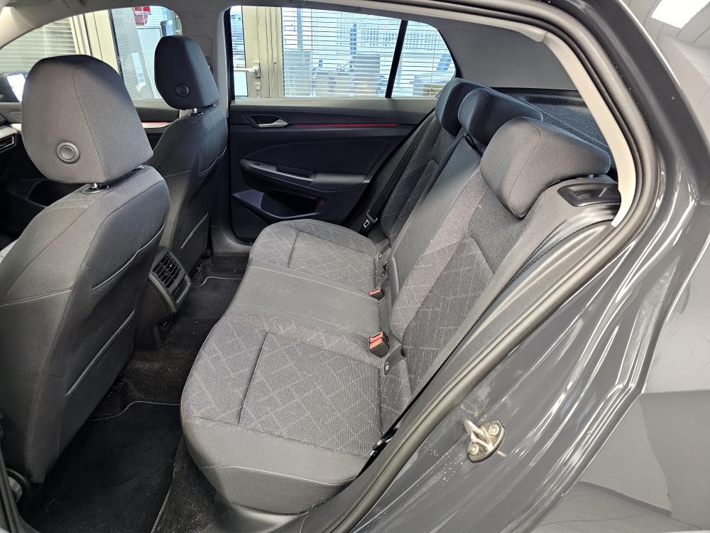 VW Golf  bei Hoffmann Automobile in Wolfsburg kaufen und sofort mitnehmen - Bild 4