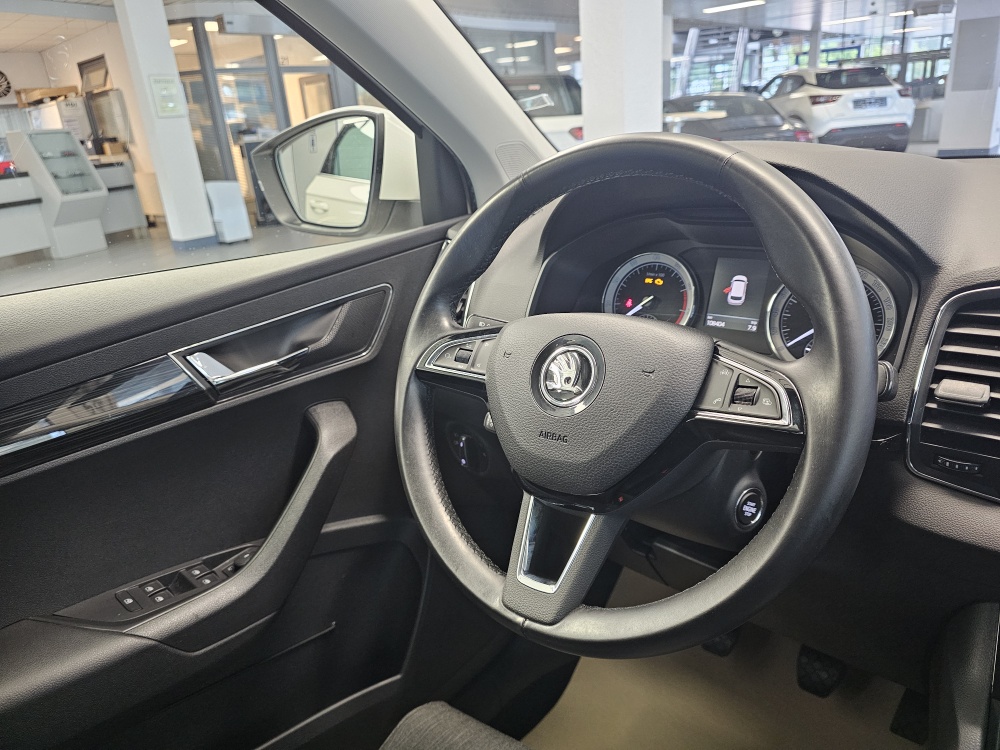 Skoda Karoq  bei Hoffmann Automobile in Wolfsburg kaufen und sofort mitnehmen - Bild 12