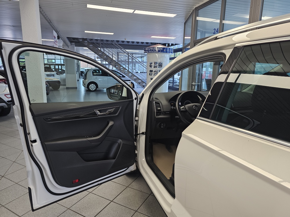 Skoda Karoq  bei Hoffmann Automobile in Wolfsburg kaufen und sofort mitnehmen - Bild 16