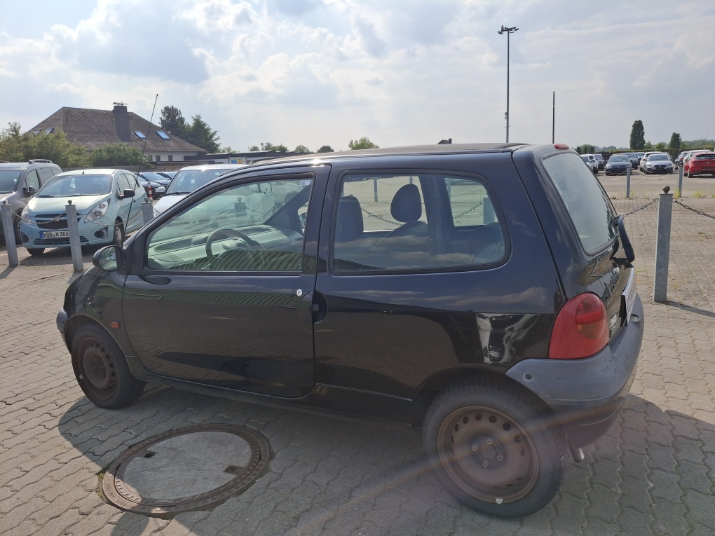 Renault Twingo  bei Hoffmann Automobile in Wolfsburg kaufen und sofort mitnehmen - Bild 12