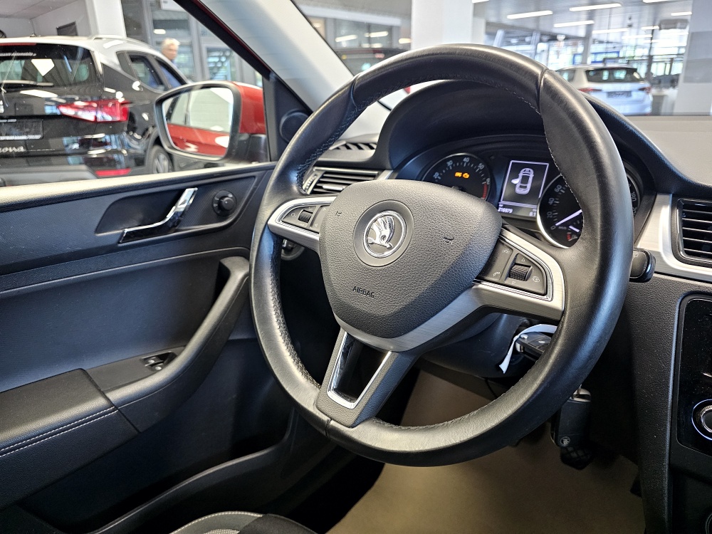 Skoda Rapid Spaceback  bei Hoffmann Automobile in Wolfsburg kaufen und sofort mitnehmen - Bild 10