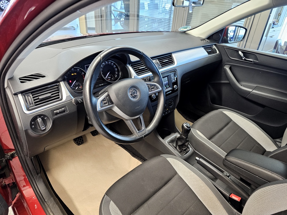 Skoda Rapid Spaceback  bei Hoffmann Automobile in Wolfsburg kaufen und sofort mitnehmen - Bild 12