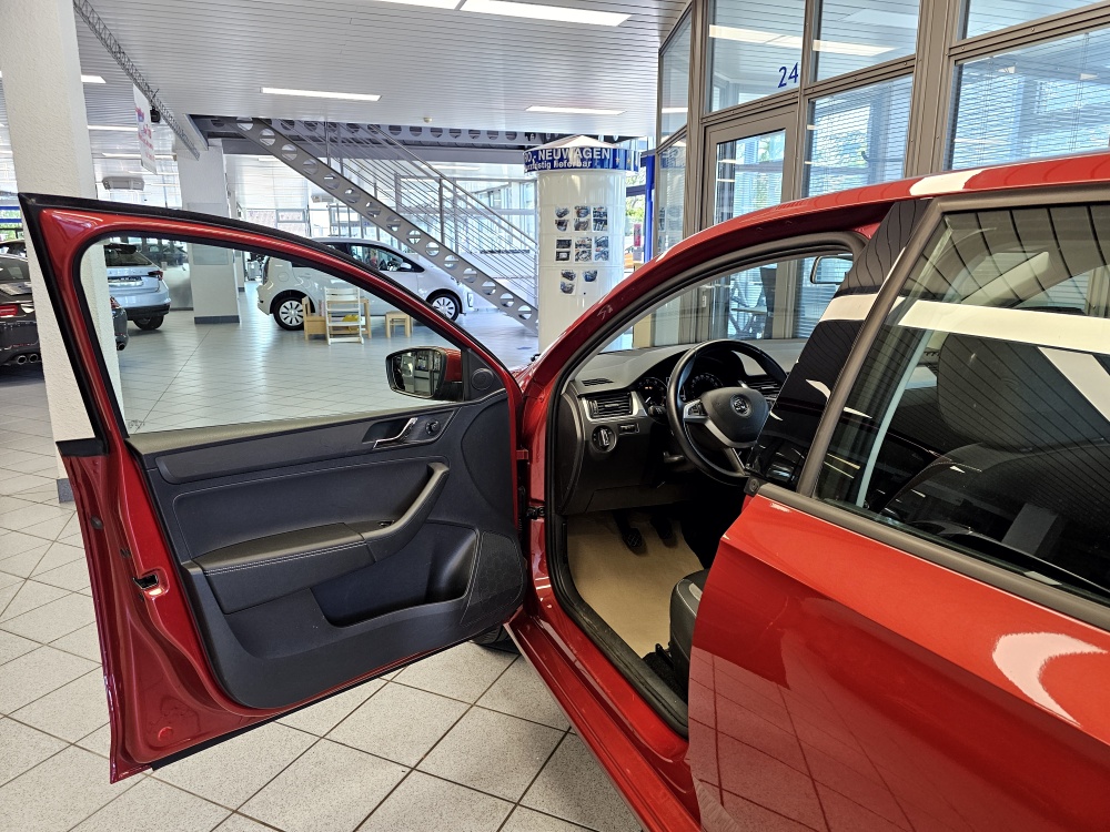 Skoda Rapid Spaceback  bei Hoffmann Automobile in Wolfsburg kaufen und sofort mitnehmen - Bild 14