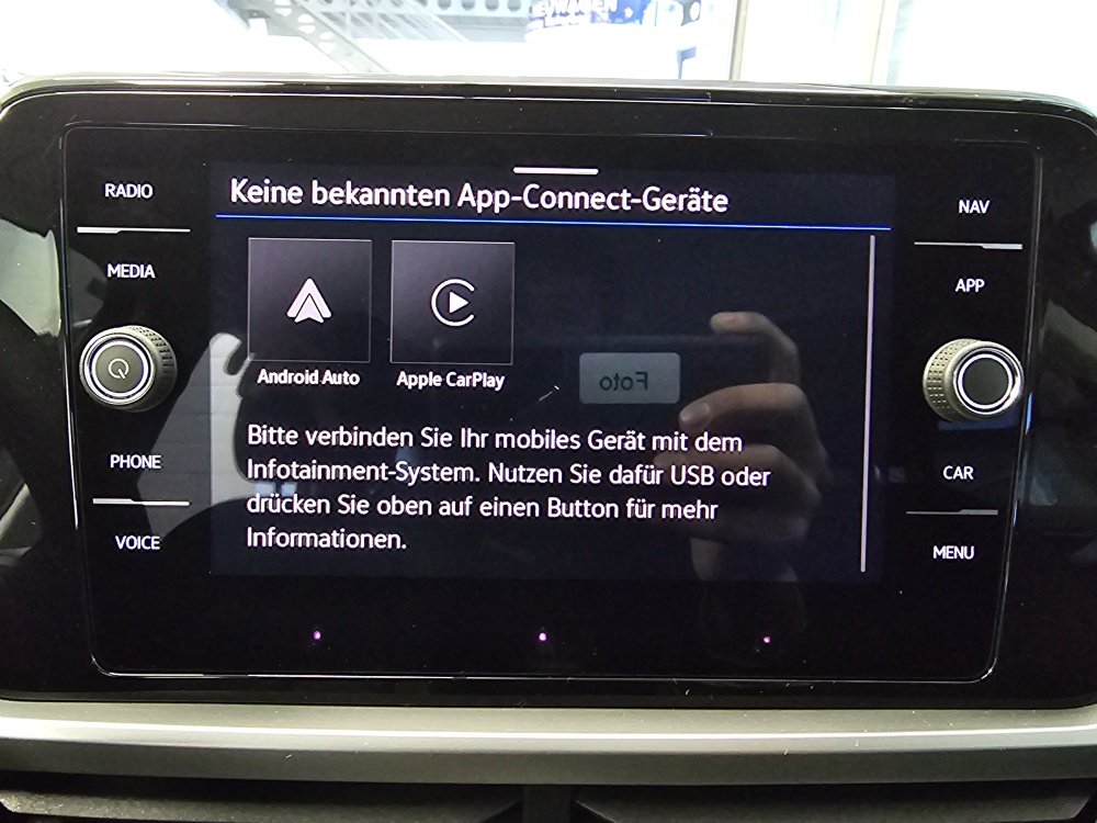 VW T-Roc bei Hoffmann Automobile in Wolfsburg kaufen und sofort mitnehmen - Bild 13