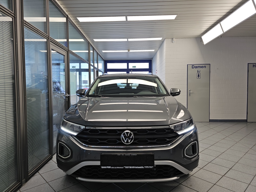 VW T-Roc bei Hoffmann Automobile in Wolfsburg kaufen und sofort mitnehmen - Bild 27