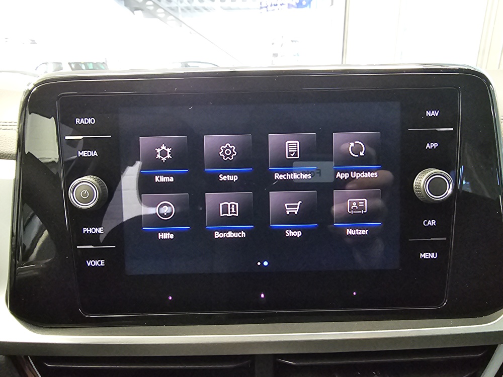 VW T-Roc  bei Hoffmann Automobile in Wolfsburg kaufen und sofort mitnehmen - Bild 10