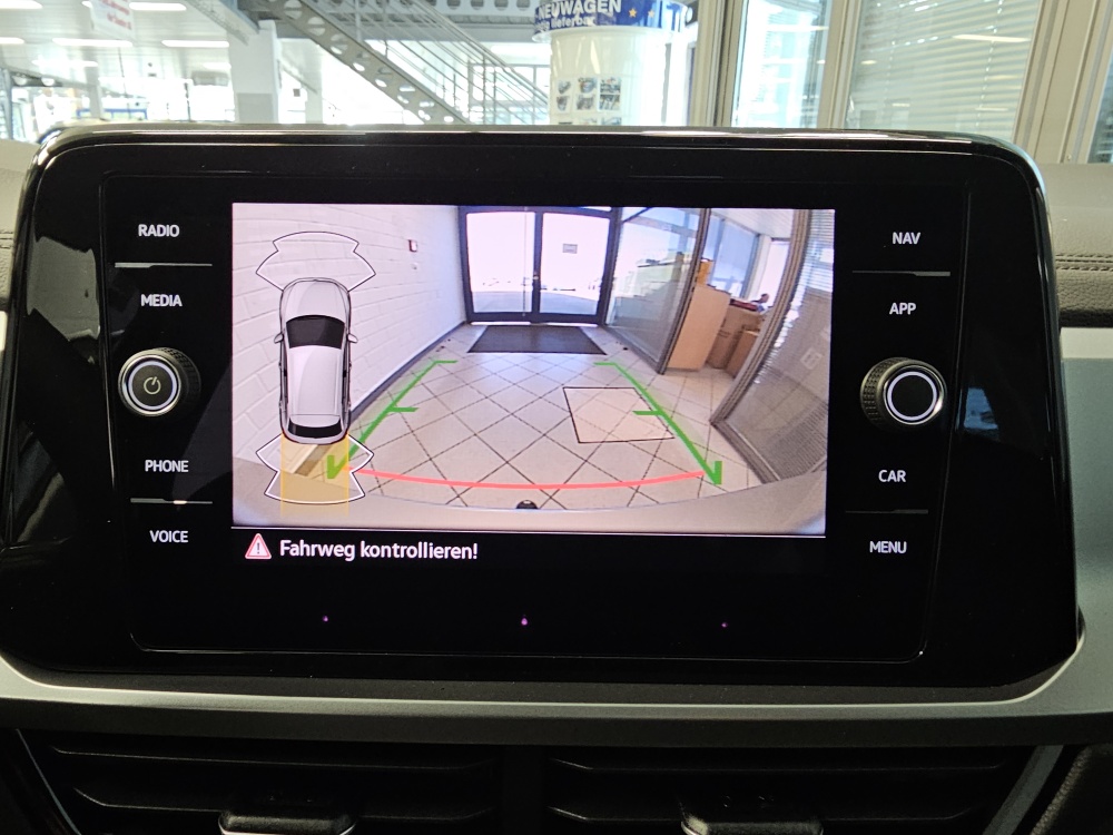 VW T-Roc  bei Hoffmann Automobile in Wolfsburg kaufen und sofort mitnehmen - Bild 14
