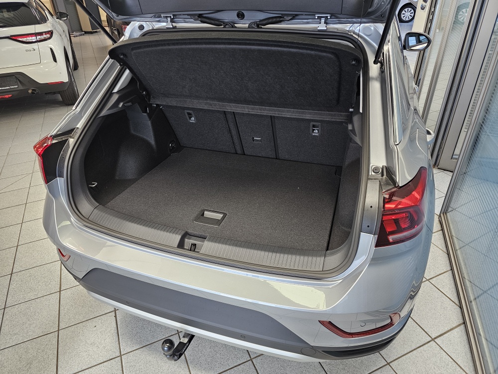 VW T-Roc  bei Hoffmann Automobile in Wolfsburg kaufen und sofort mitnehmen - Bild 4