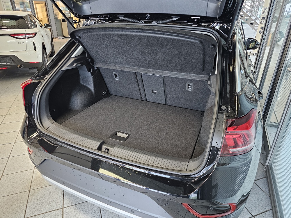 VW T-Roc  bei Hoffmann Automobile in Wolfsburg kaufen und sofort mitnehmen - Bild 4
