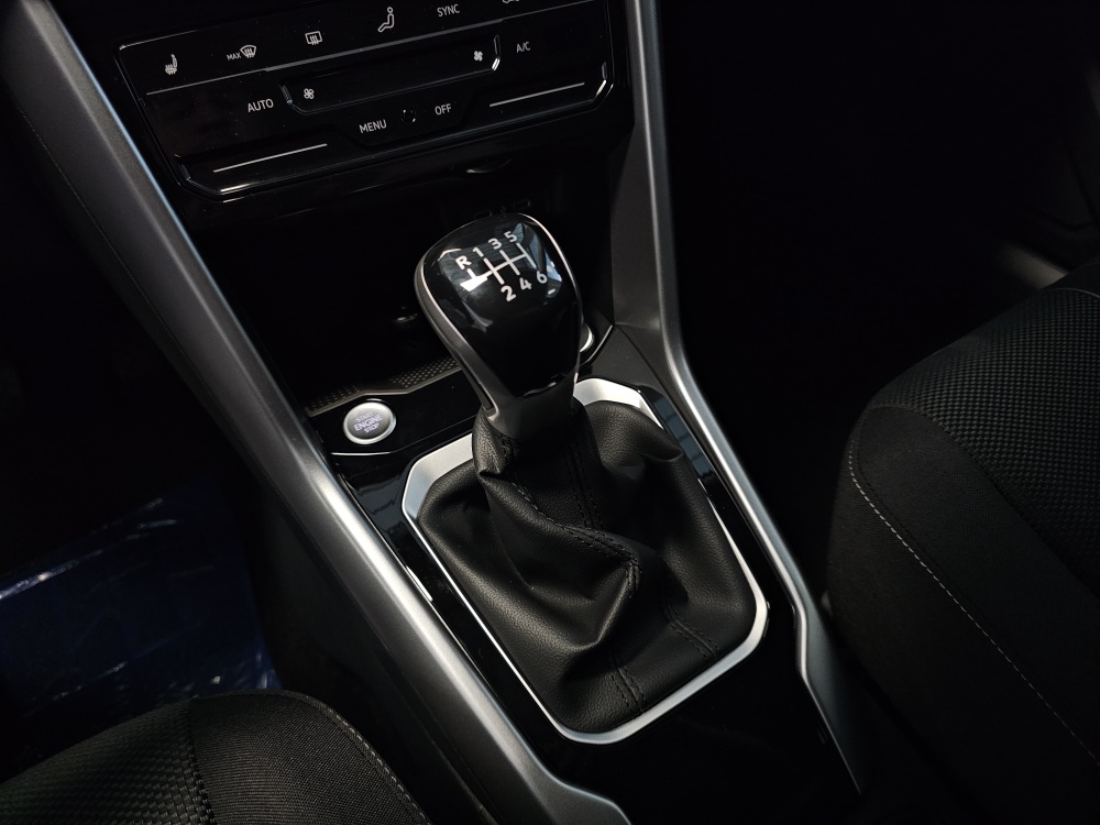 VW T-Roc  bei Hoffmann Automobile in Wolfsburg kaufen und sofort mitnehmen - Bild 6