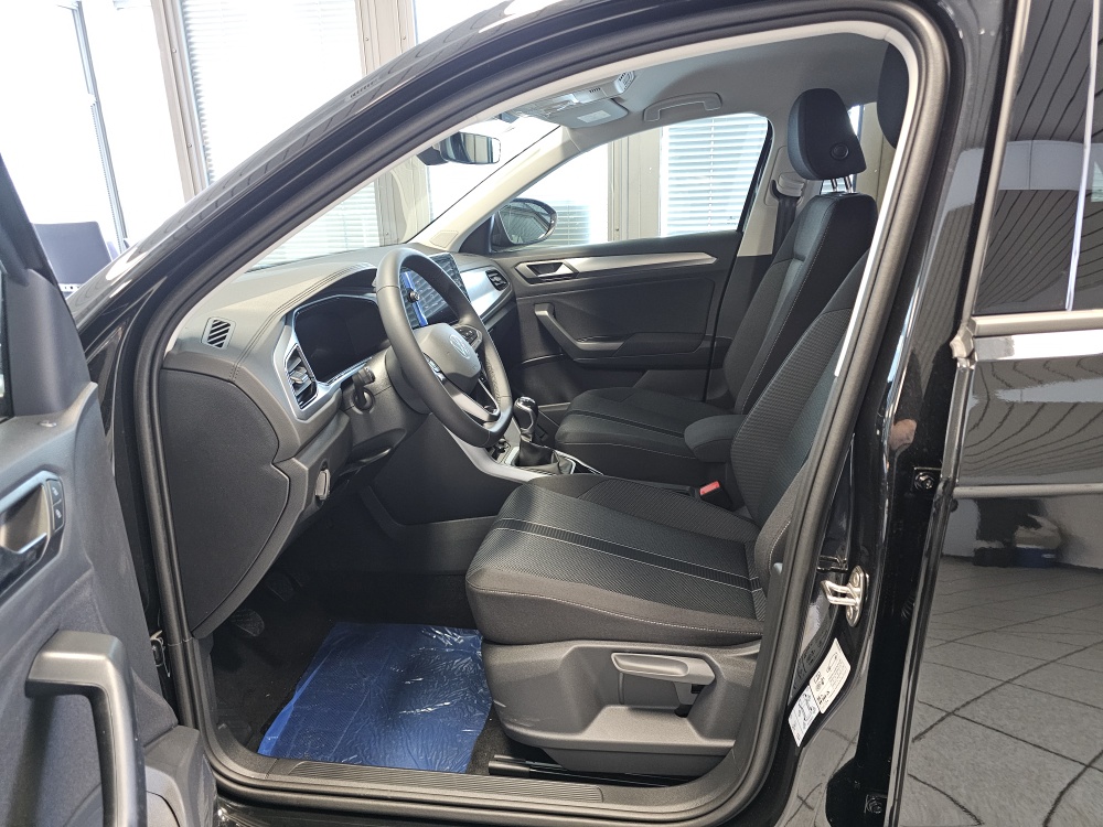 VW T-Roc  bei Hoffmann Automobile in Wolfsburg kaufen und sofort mitnehmen - Bild 9