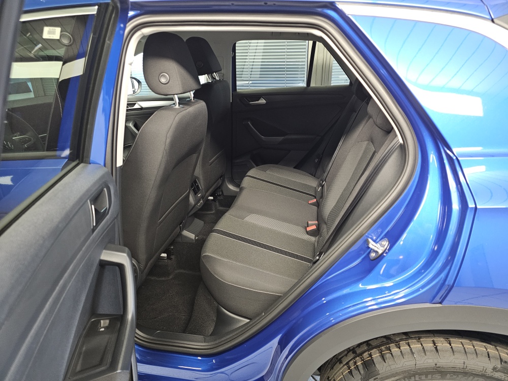 VW T-Roc  bei Hoffmann Automobile in Wolfsburg kaufen und sofort mitnehmen - Bild 5