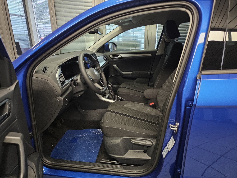 VW T-Roc  bei Hoffmann Automobile in Wolfsburg kaufen und sofort mitnehmen - Bild 9