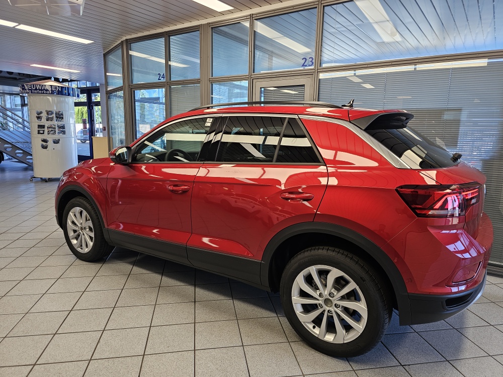VW T-Roc  bei Hoffmann Automobile in Wolfsburg kaufen und sofort mitnehmen - Bild 21