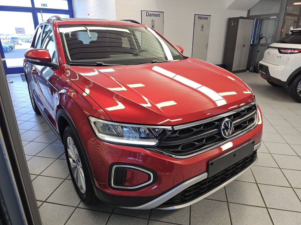 VW T-Roc  bei Hoffmann Automobile in Wolfsburg kaufen und sofort mitnehmen - Bild 24