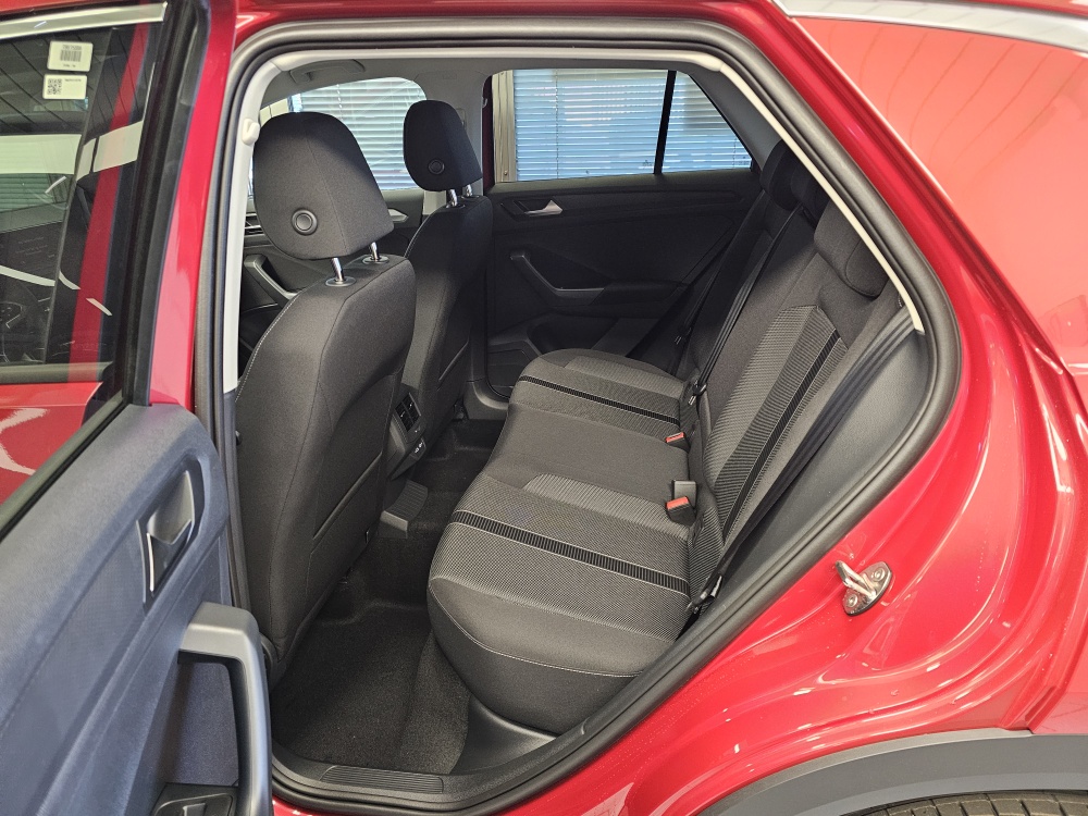 VW T-Roc  bei Hoffmann Automobile in Wolfsburg kaufen und sofort mitnehmen - Bild 4