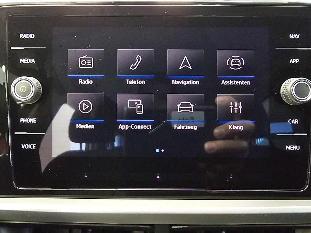 VW T-Roc  bei Hoffmann Automobile in Wolfsburg kaufen und sofort mitnehmen - Bild 8