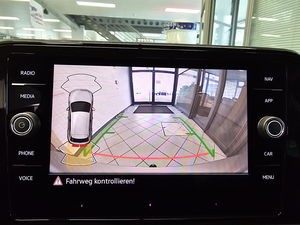 VW T-Roc  bei Hoffmann Automobile in Wolfsburg kaufen und sofort mitnehmen - Bild 17