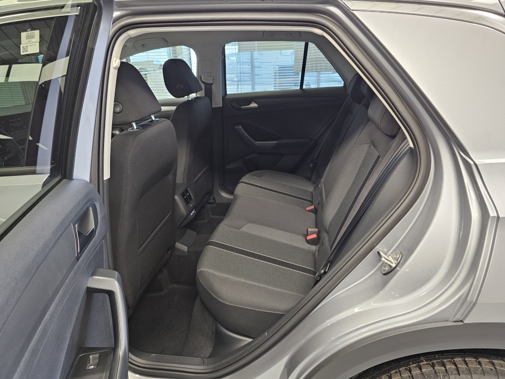 VW T-Roc  bei Hoffmann Automobile in Wolfsburg kaufen und sofort mitnehmen - Bild 5
