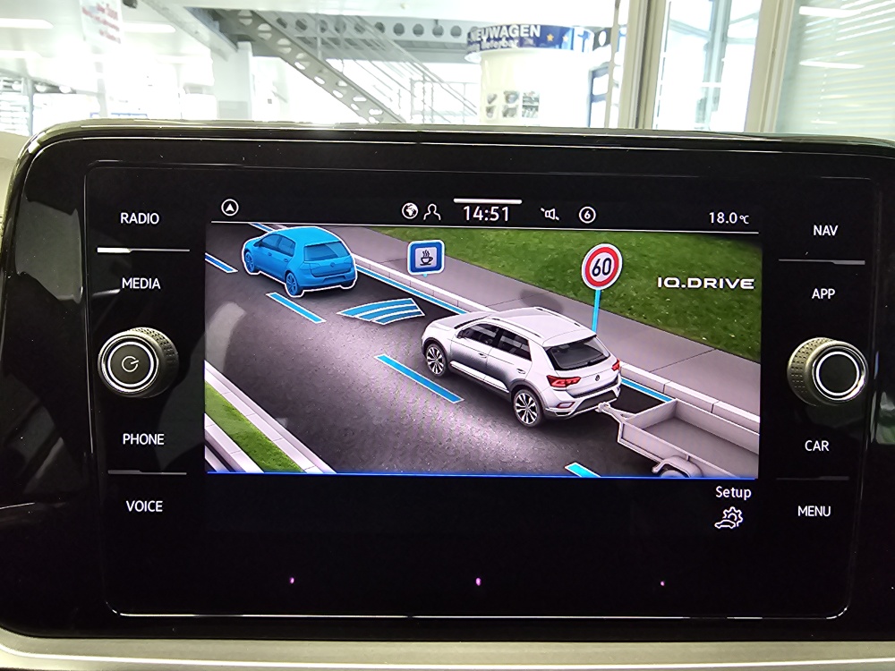 VW T-Roc  bei Hoffmann Automobile in Wolfsburg kaufen und sofort mitnehmen - Bild 11