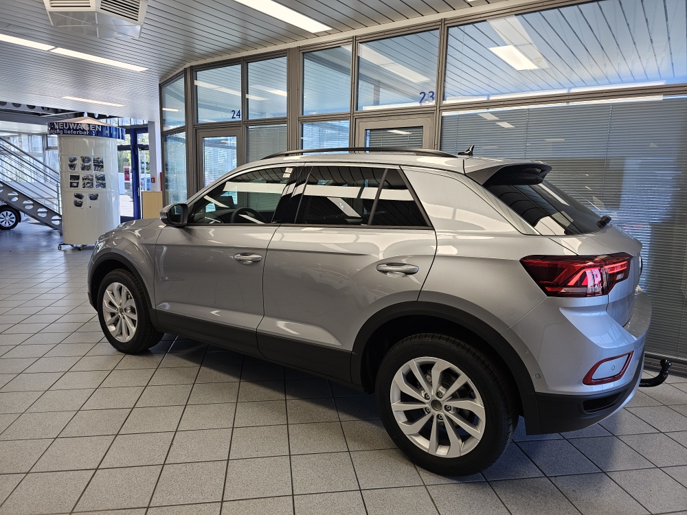 VW T-Roc  bei Hoffmann Automobile in Wolfsburg kaufen und sofort mitnehmen - Bild 22