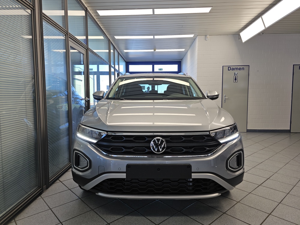 VW T-Roc  bei Hoffmann Automobile in Wolfsburg kaufen und sofort mitnehmen - Bild 24