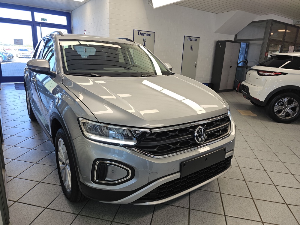 VW T-Roc  bei Hoffmann Automobile in Wolfsburg kaufen und sofort mitnehmen - Bild 25