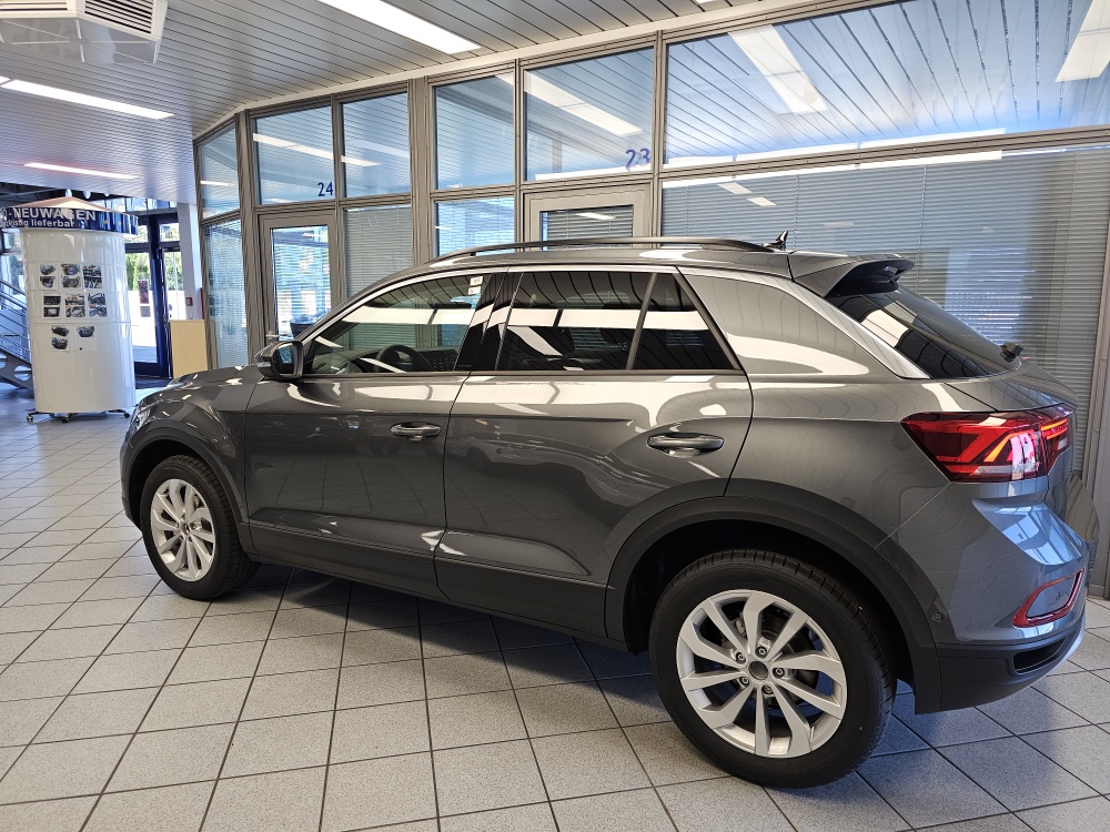 VW T-Roc  bei Hoffmann Automobile in Wolfsburg kaufen und sofort mitnehmen - Bild 21