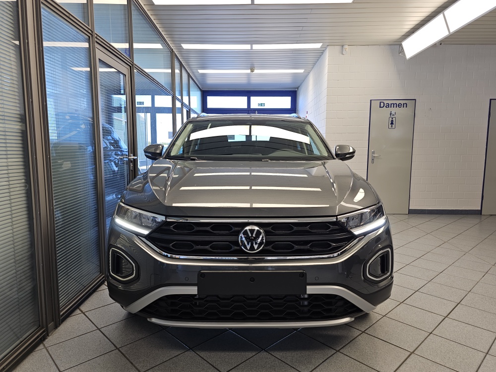 VW T-Roc  bei Hoffmann Automobile in Wolfsburg kaufen und sofort mitnehmen - Bild 23