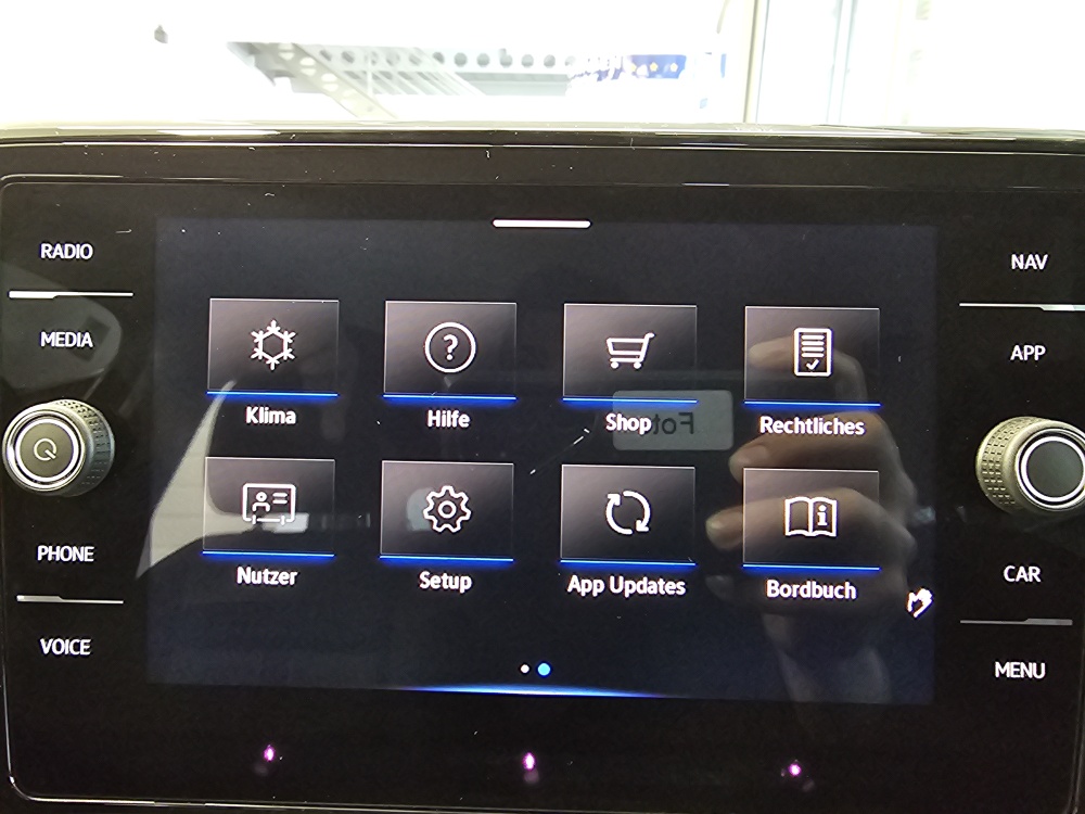 VW T-Roc  bei Hoffmann Automobile in Wolfsburg kaufen und sofort mitnehmen - Bild 11