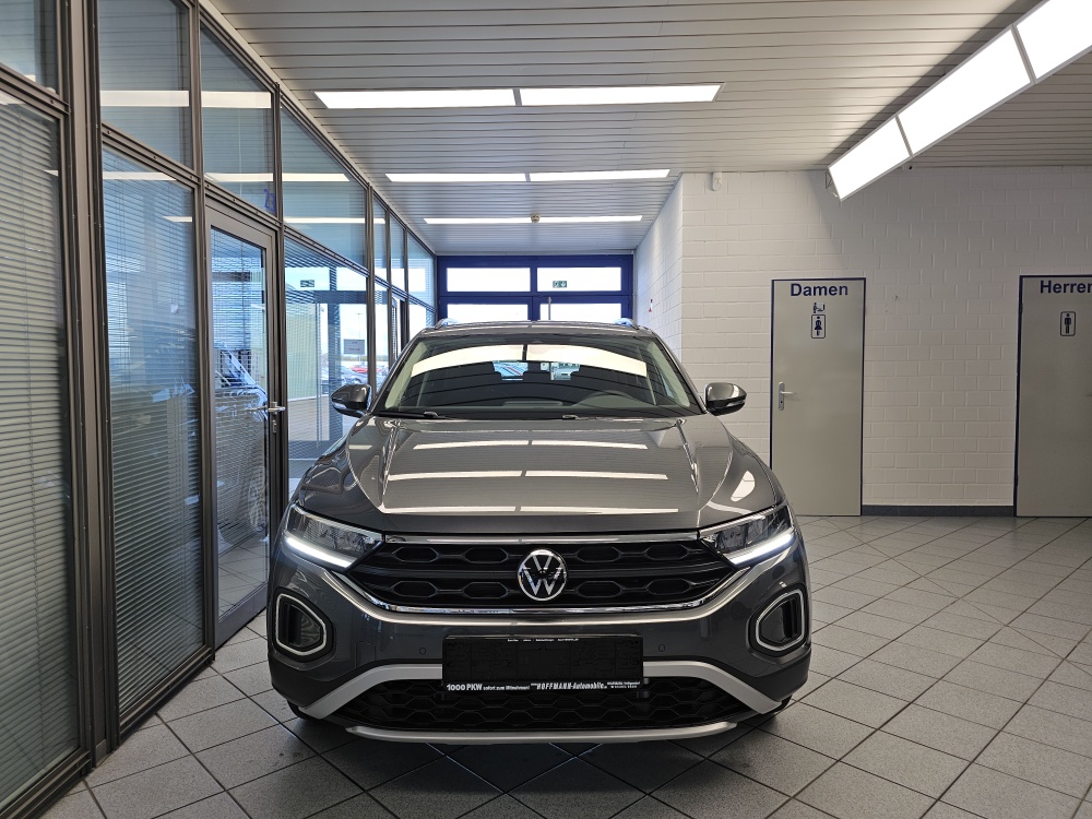 VW T-Roc  bei Hoffmann Automobile in Wolfsburg kaufen und sofort mitnehmen - Bild 27
