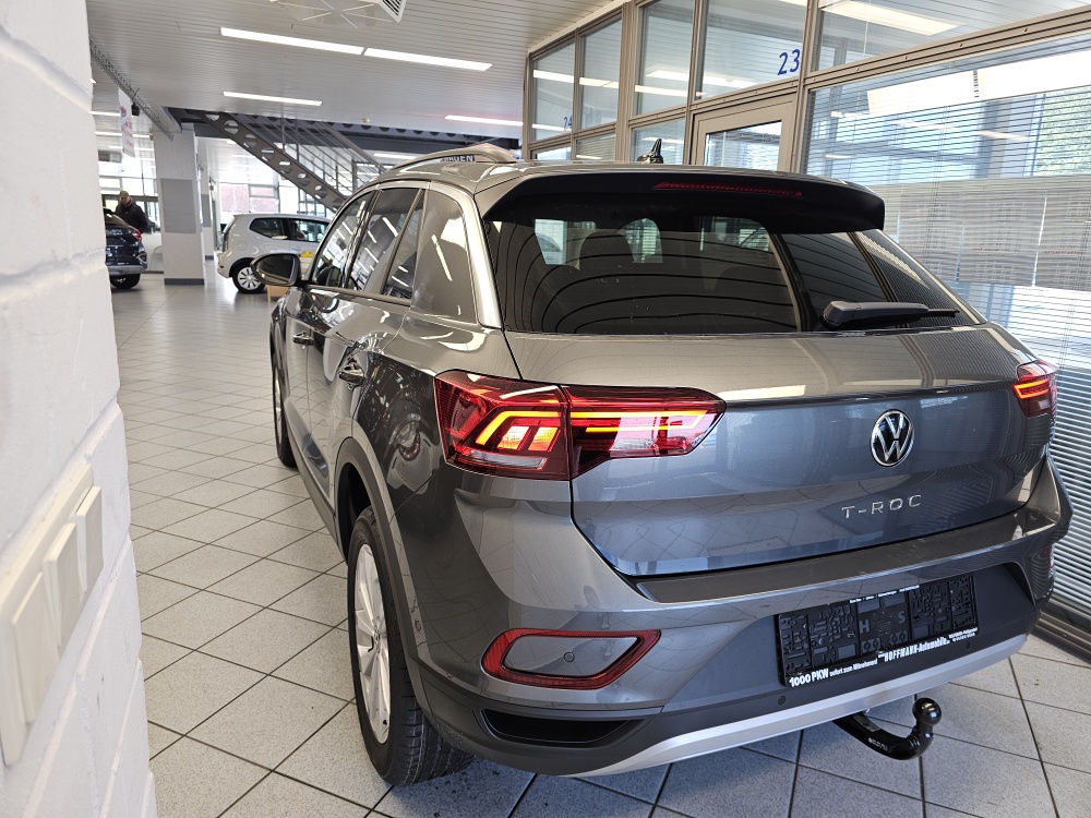 VW T-Roc  bei Hoffmann Automobile in Wolfsburg kaufen und sofort mitnehmen - Bild 4