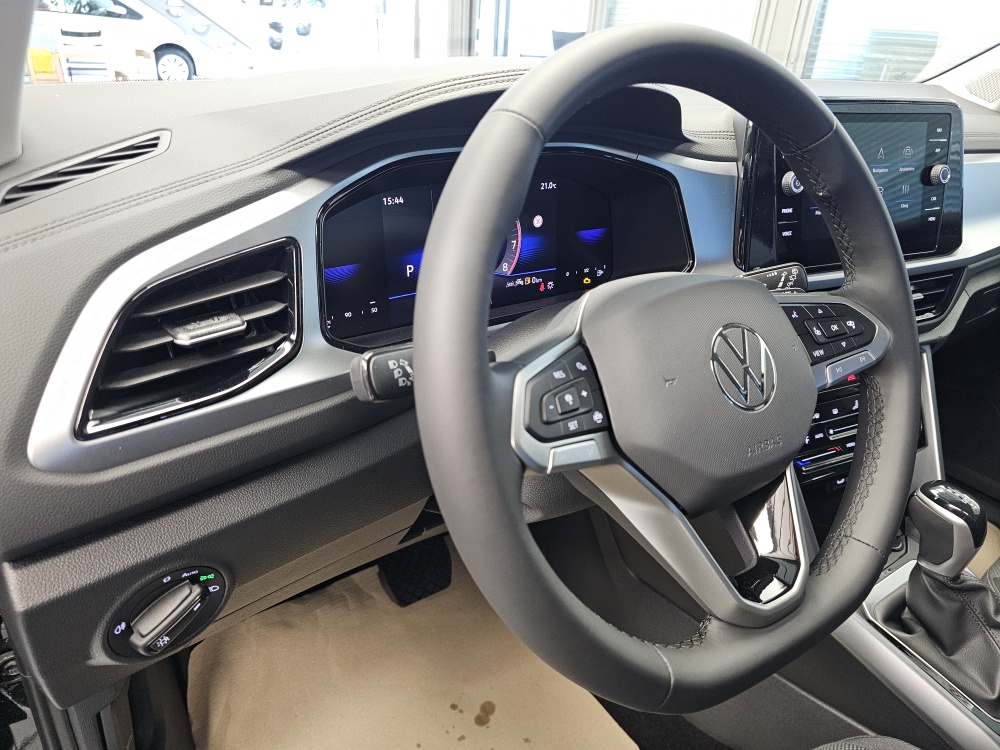 VW T-Roc  bei Hoffmann Automobile in Wolfsburg kaufen und sofort mitnehmen - Bild 19