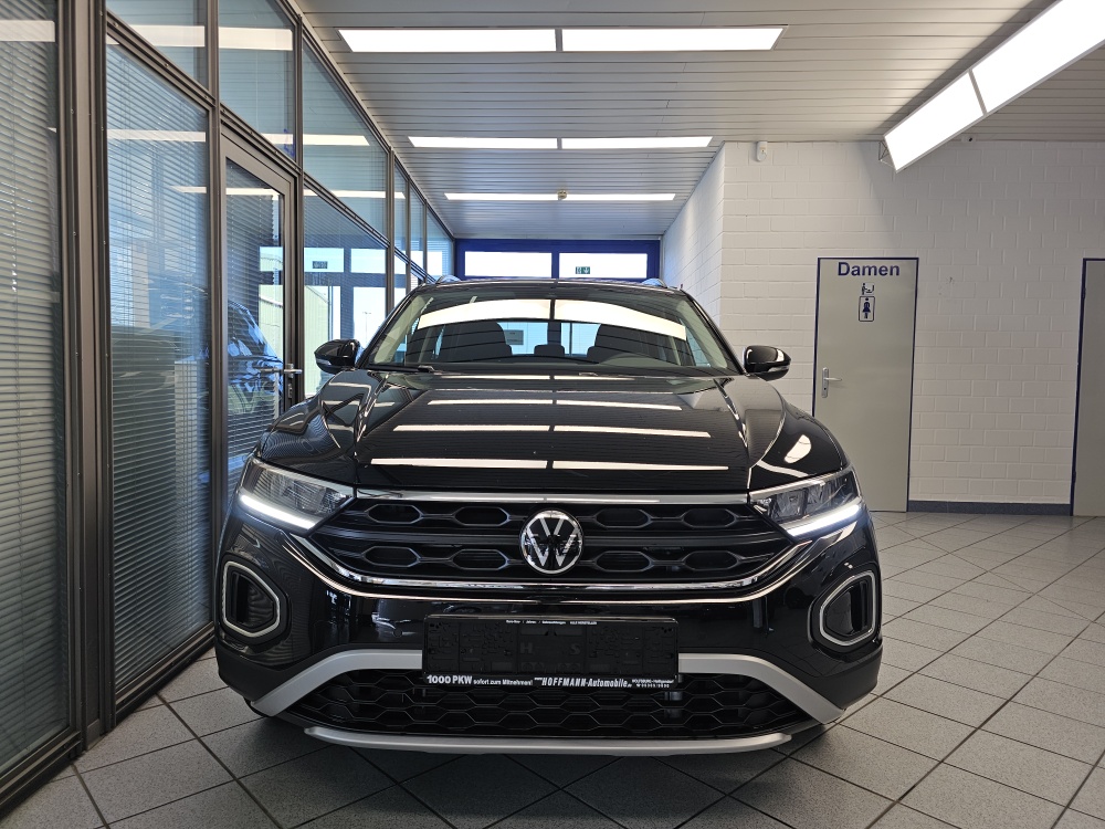 VW T-Roc  bei Hoffmann Automobile in Wolfsburg kaufen und sofort mitnehmen - Bild 24