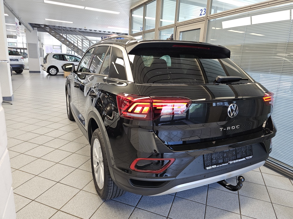 VW T-Roc  bei Hoffmann Automobile in Wolfsburg kaufen und sofort mitnehmen - Bild 4