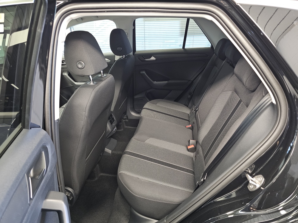 VW T-Roc  bei Hoffmann Automobile in Wolfsburg kaufen und sofort mitnehmen - Bild 5