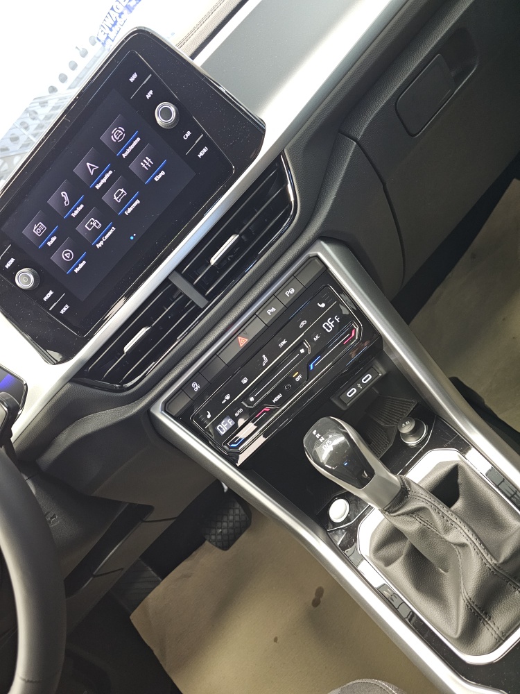 VW T-Roc  bei Hoffmann Automobile in Wolfsburg kaufen und sofort mitnehmen - Bild 8