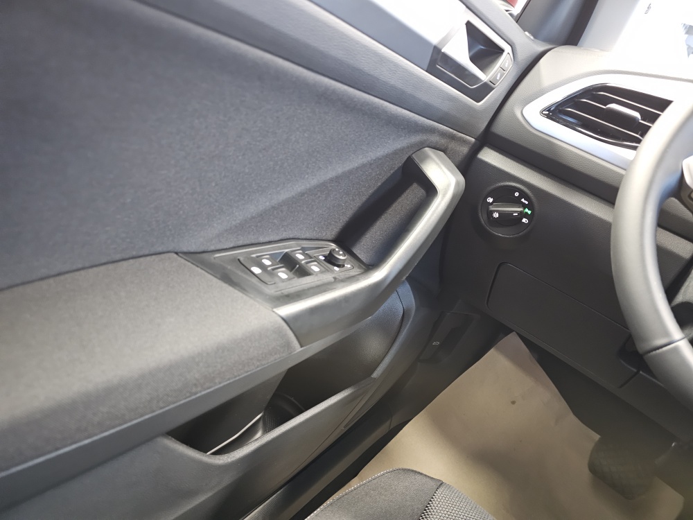 VW T-Roc  bei Hoffmann Automobile in Wolfsburg kaufen und sofort mitnehmen - Bild 20