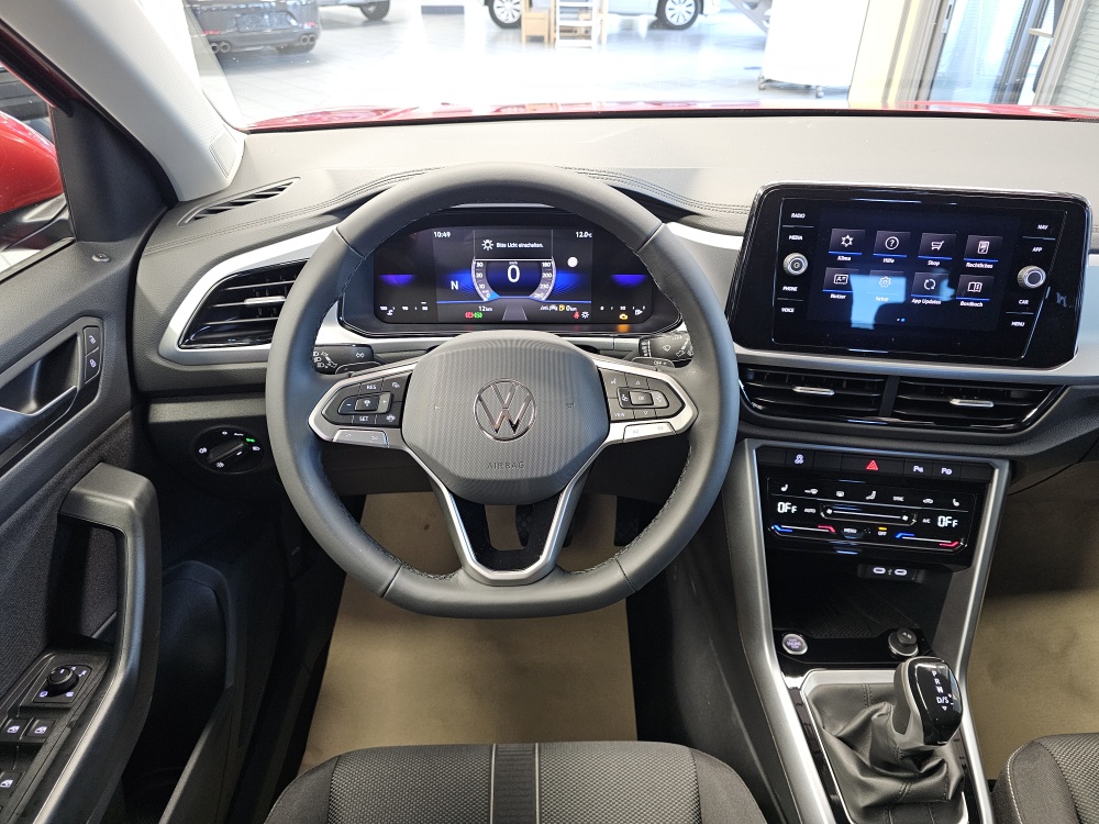 VW T-Roc  bei Hoffmann Automobile in Wolfsburg kaufen und sofort mitnehmen - Bild 21