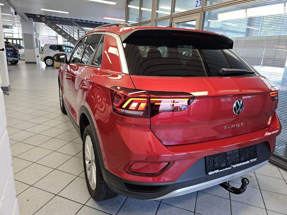 VW T-Roc  bei Hoffmann Automobile in Wolfsburg kaufen und sofort mitnehmen - Bild 4