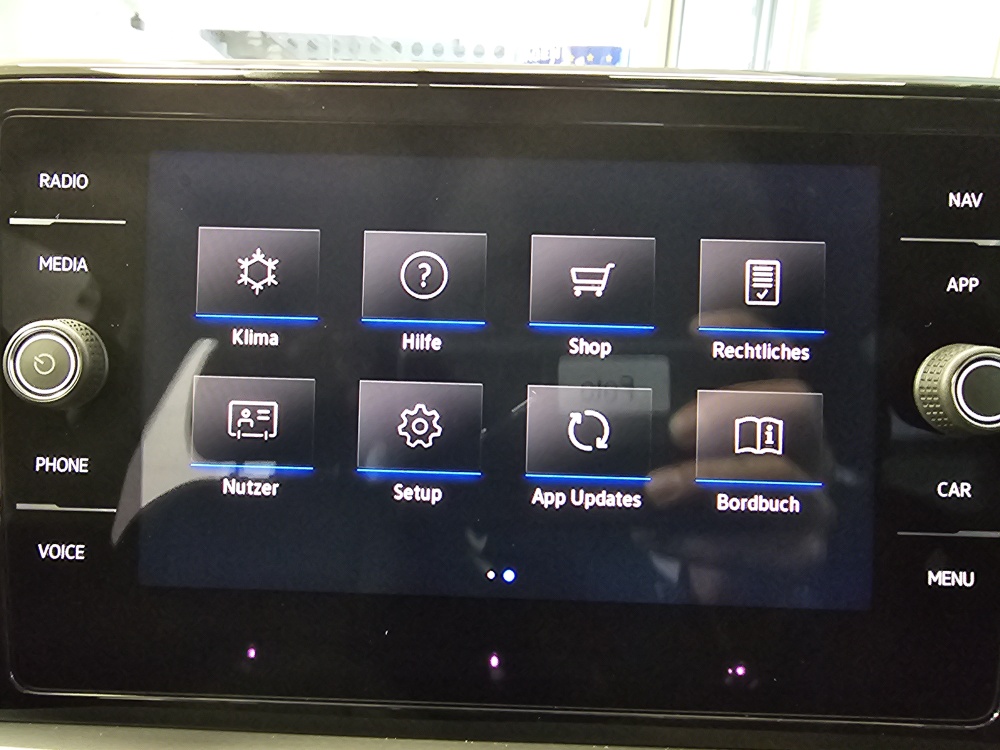 VW T-Roc  bei Hoffmann Automobile in Wolfsburg kaufen und sofort mitnehmen - Bild 10