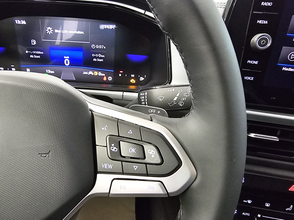 VW T-Roc  bei Hoffmann Automobile in Wolfsburg kaufen und sofort mitnehmen - Bild 17