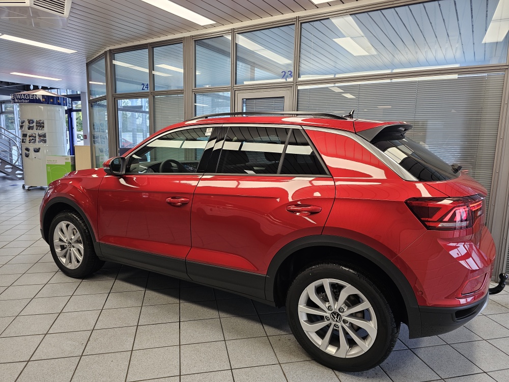VW T-Roc  bei Hoffmann Automobile in Wolfsburg kaufen und sofort mitnehmen - Bild 24