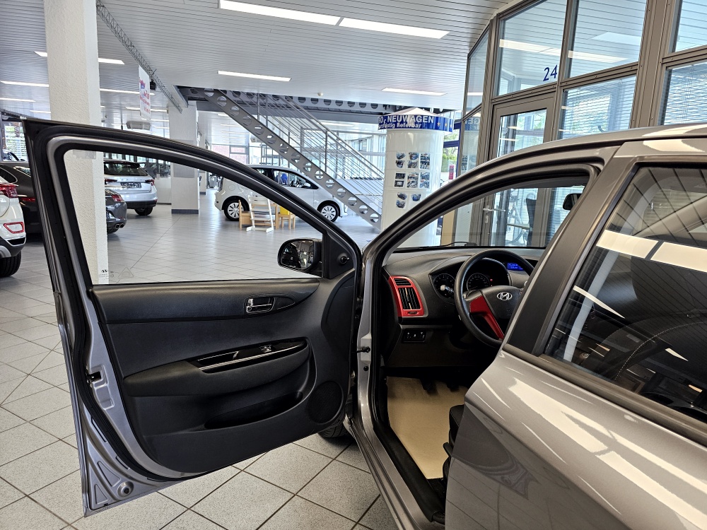 Hyundai i20  bei Hoffmann Automobile in Wolfsburg kaufen und sofort mitnehmen - Bild 15