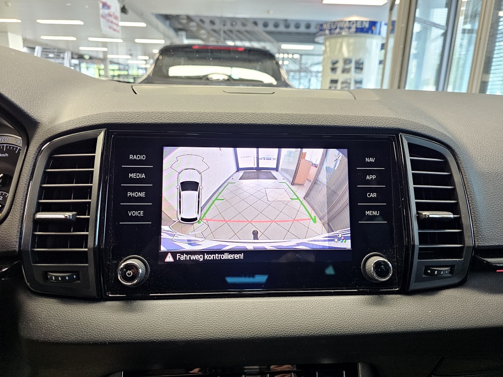 Skoda Karoq  bei Hoffmann Automobile in Wolfsburg kaufen und sofort mitnehmen - Bild 16