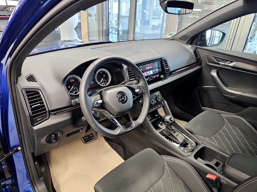 Skoda Karoq  bei Hoffmann Automobile in Wolfsburg kaufen und sofort mitnehmen - Bild 17