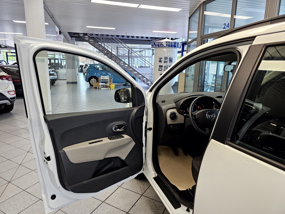Dacia Lodgy  bei Hoffmann Automobile in Wolfsburg kaufen und sofort mitnehmen - Bild 12