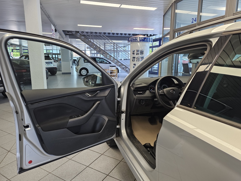 Skoda Kamiq  bei Hoffmann Automobile in Wolfsburg kaufen und sofort mitnehmen - Bild 18
